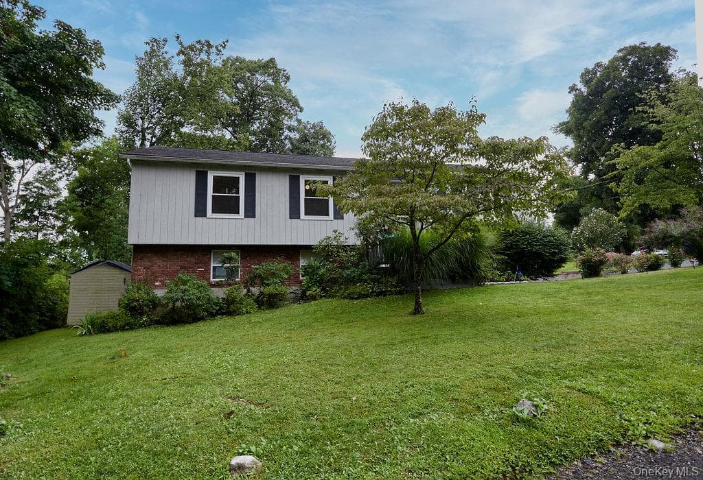 23 Allen Road thumbnail 36