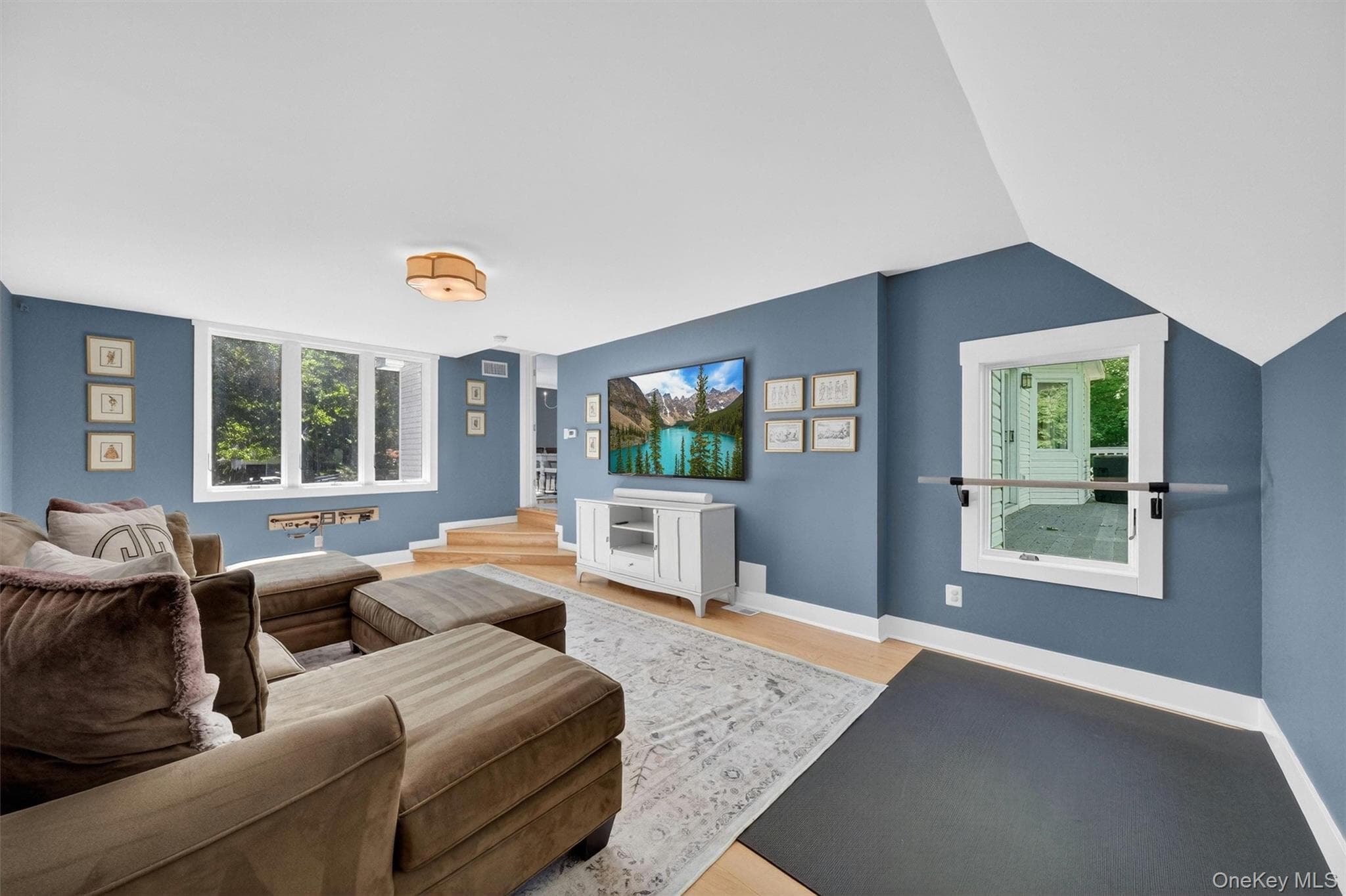 11 Arbutus Street thumbnail 16