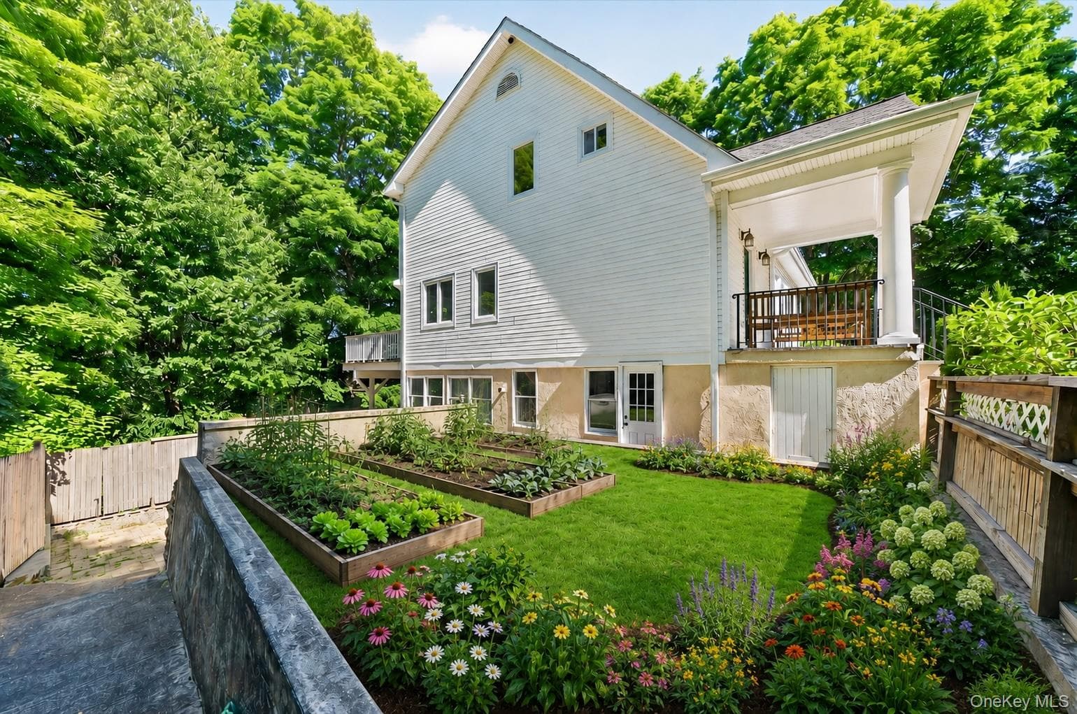 11 Arbutus Street thumbnail 36