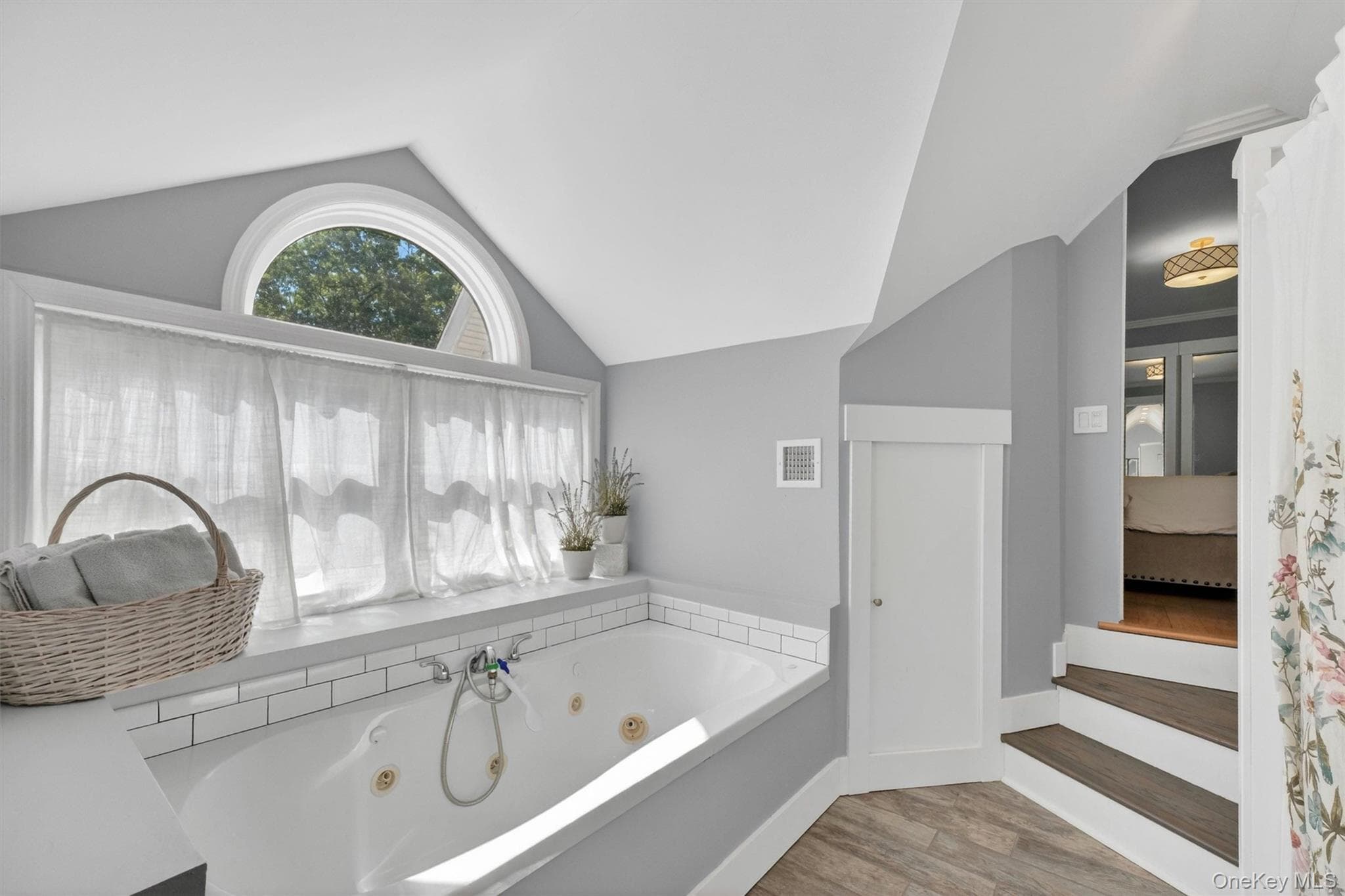 11 Arbutus Street thumbnail 22