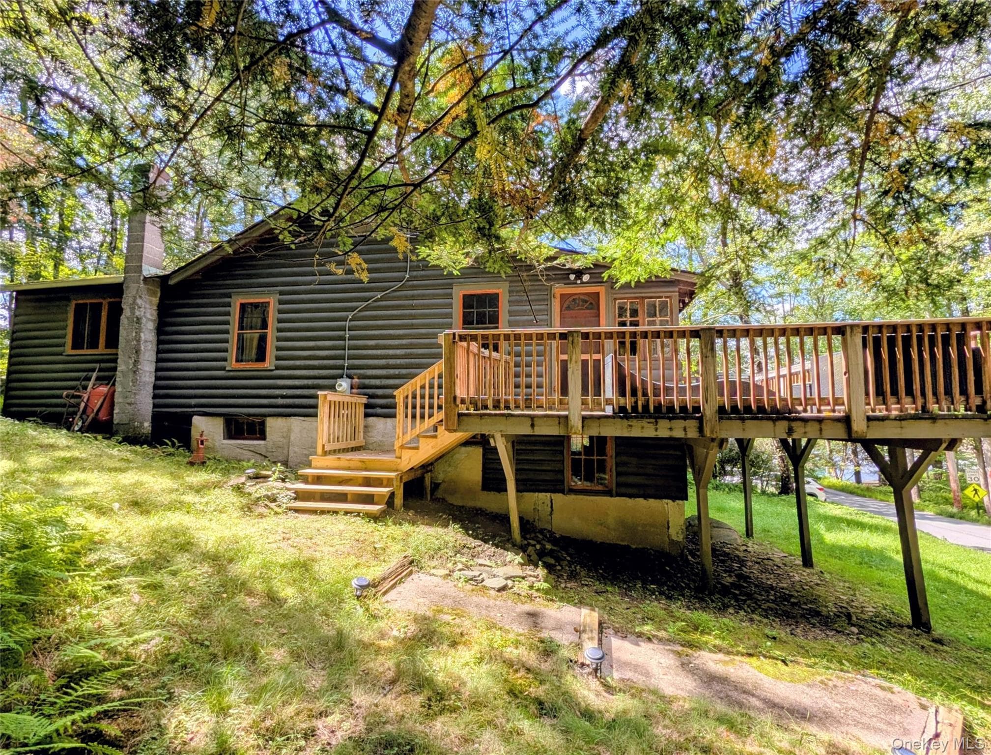 628 Lake Shore Drive, Smallwood