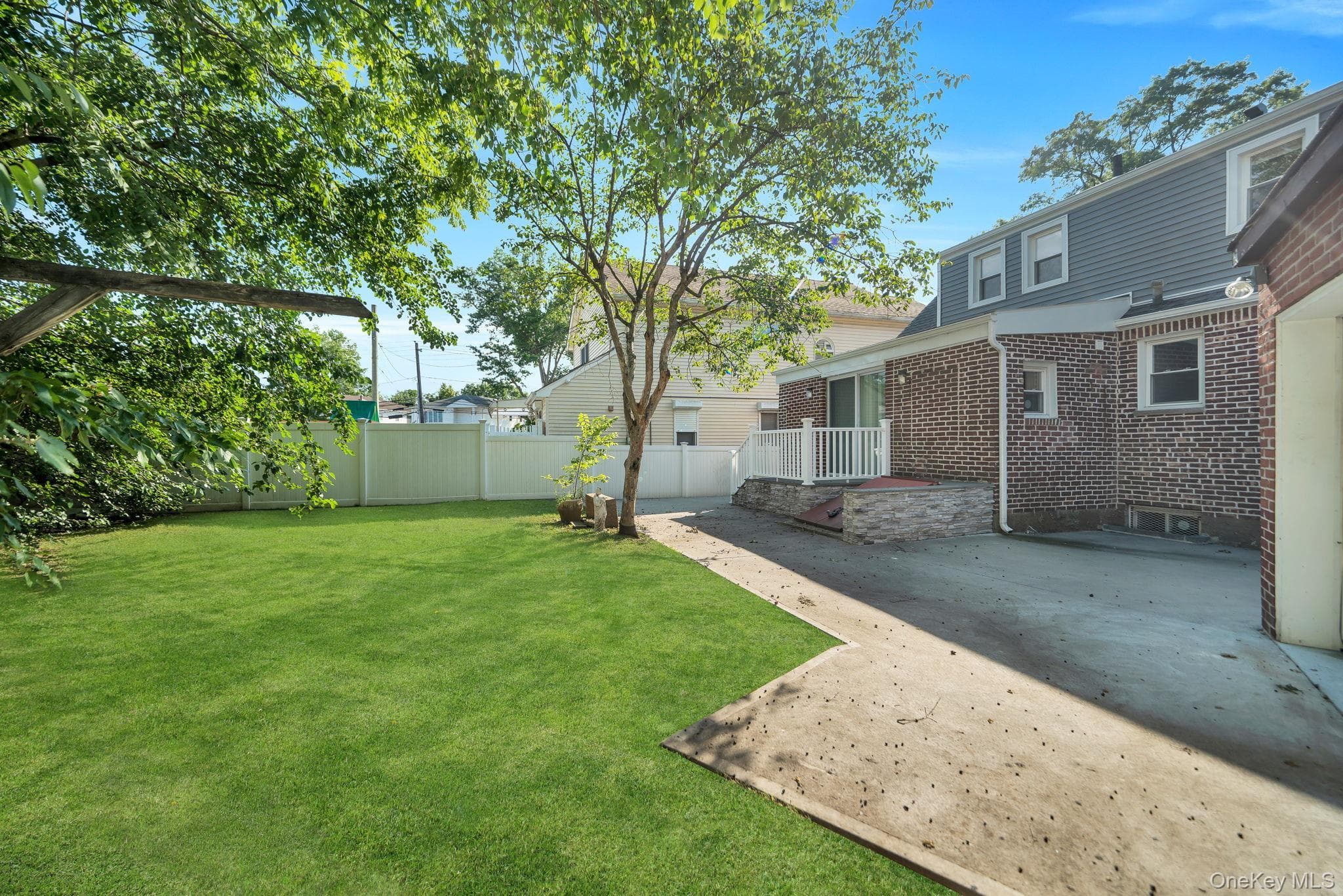 102 Strattford Road thumbnail 24