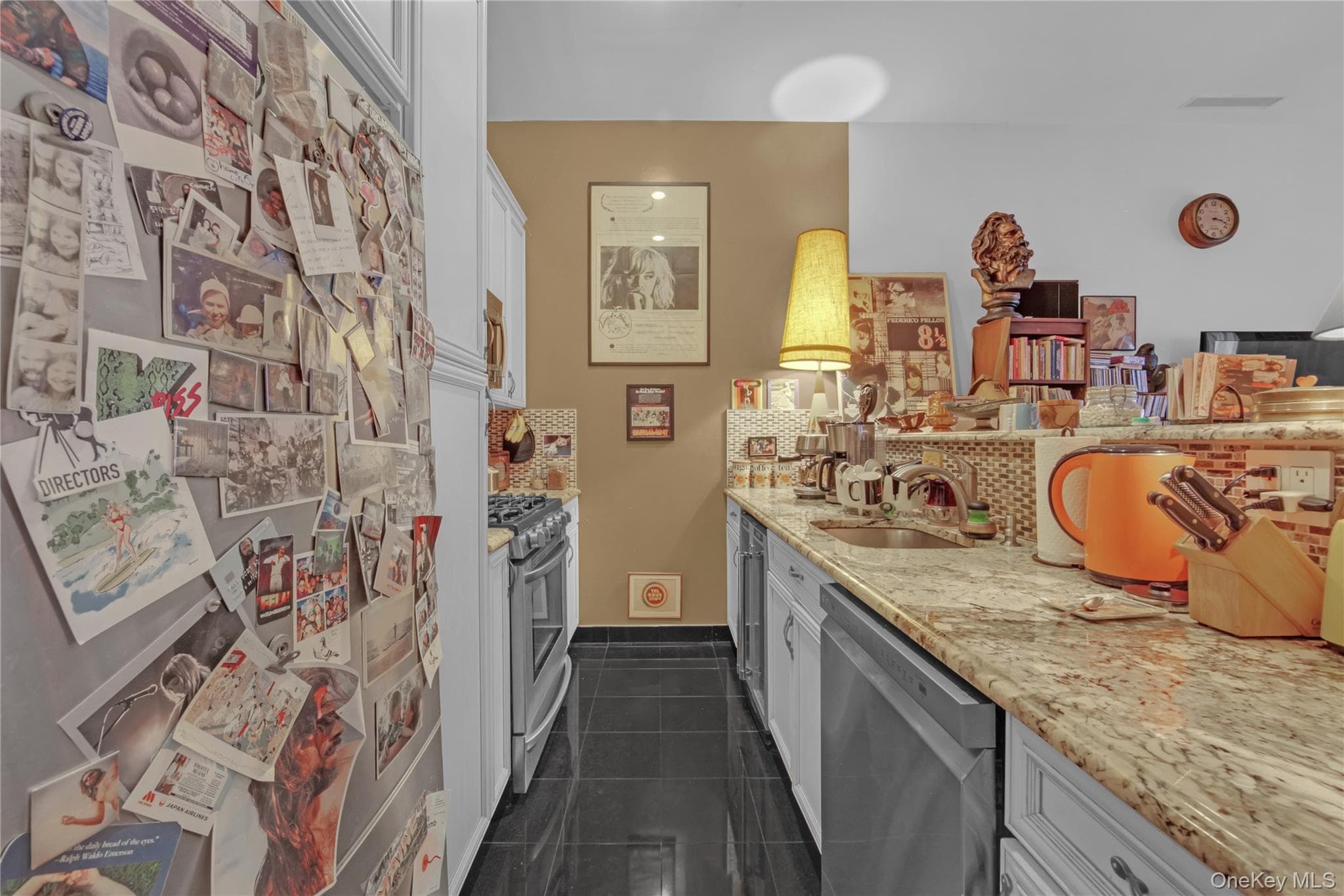 700 Dekalb Avenue thumbnail 4