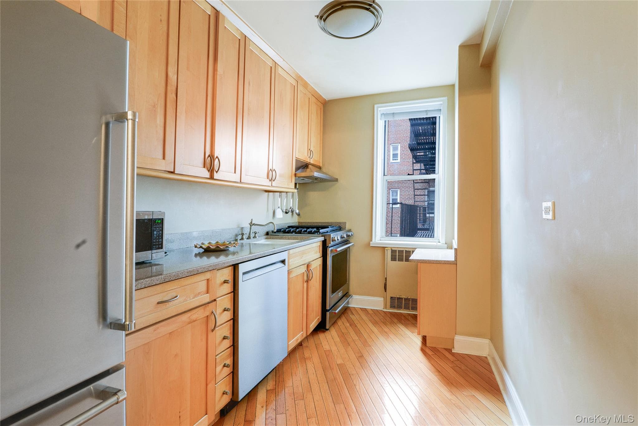 5614 Netherland Avenue Unit: 4E thumbnail 4
