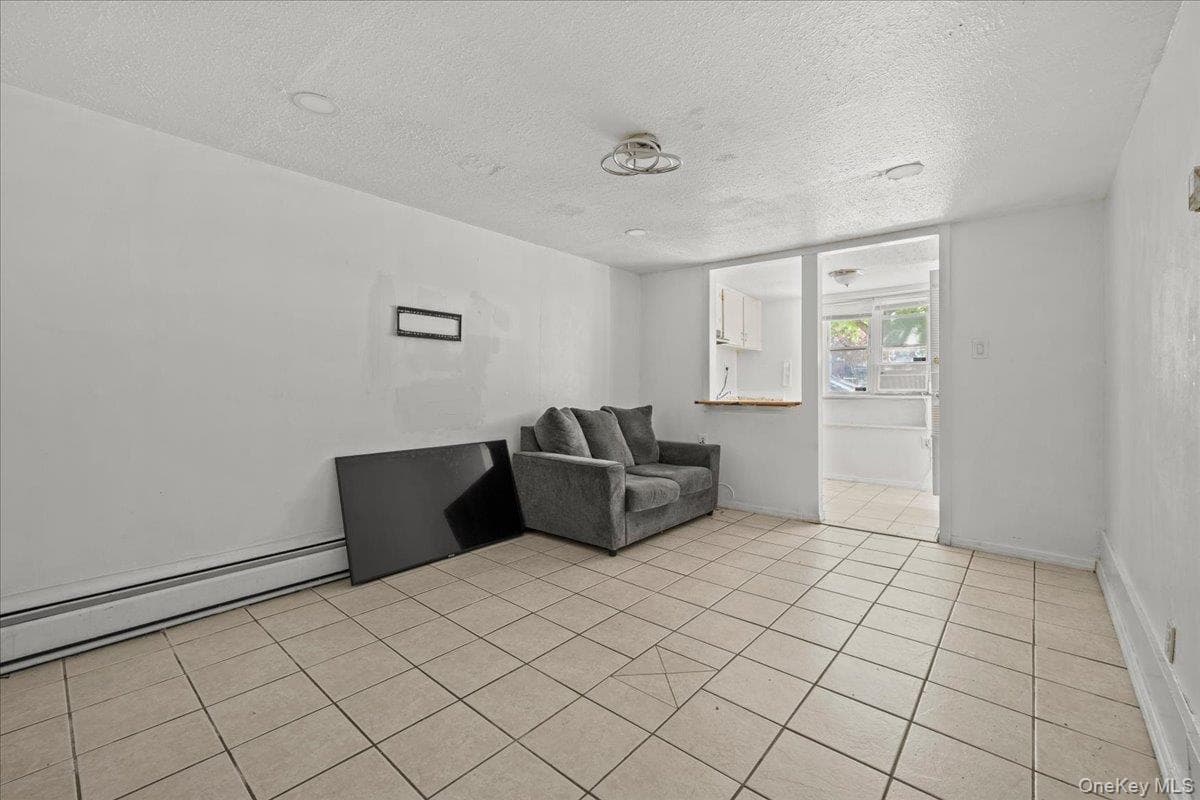 1311 Balcom Avenue thumbnail 20