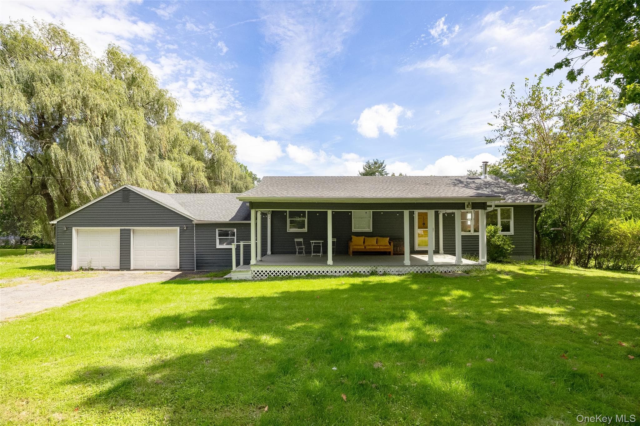 44 Woods Road photo 1