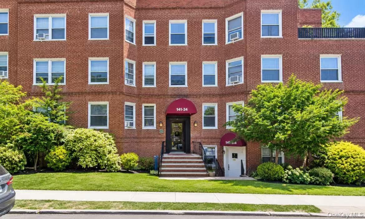 141-34 79th Avenue Unit: A, Kew Garden Hills