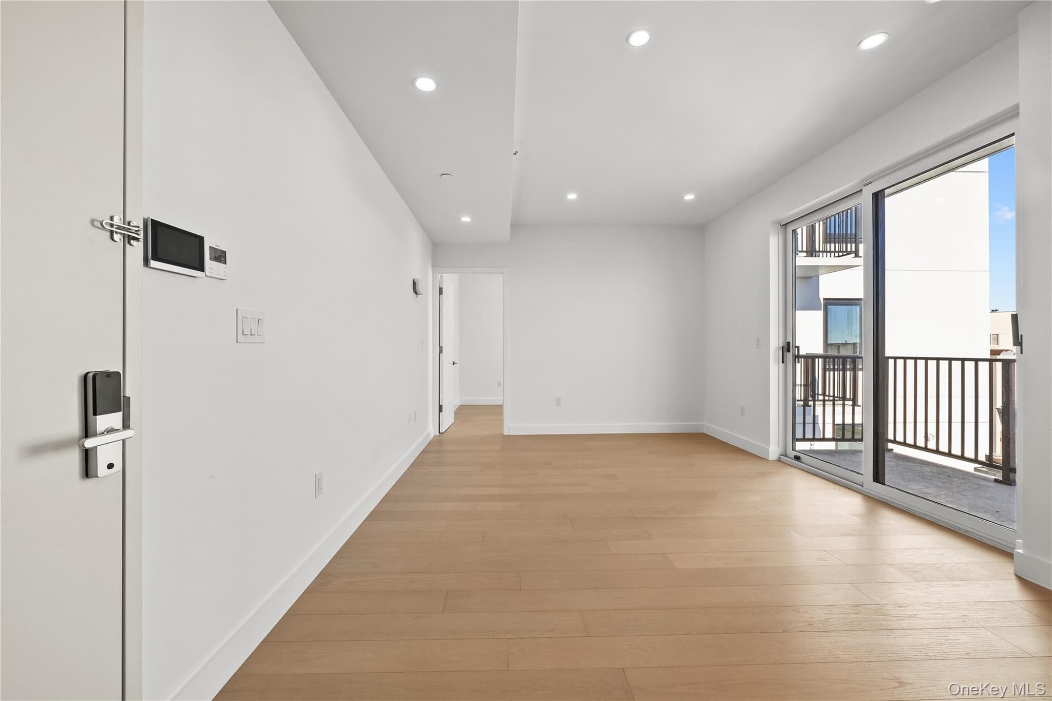 150-02 Northern Boulevard Unit: 3C thumbnail 5