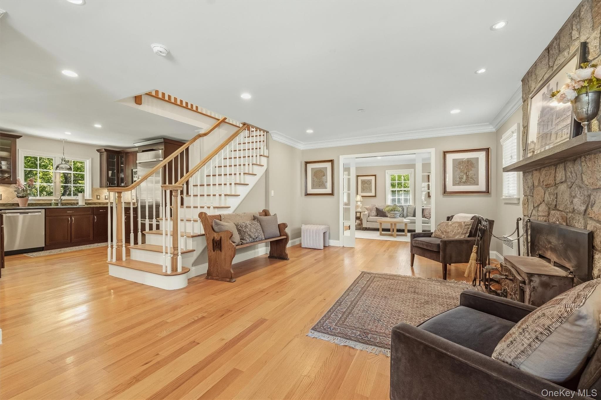 87 Bolton Avenue thumbnail 7