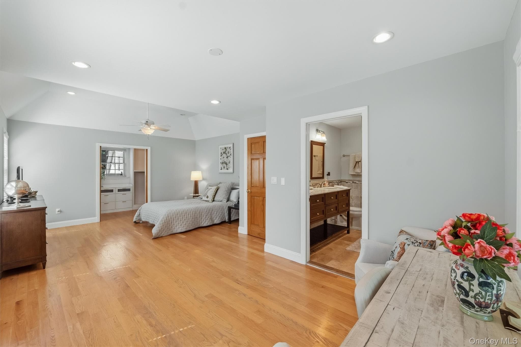 87 Bolton Avenue thumbnail 22