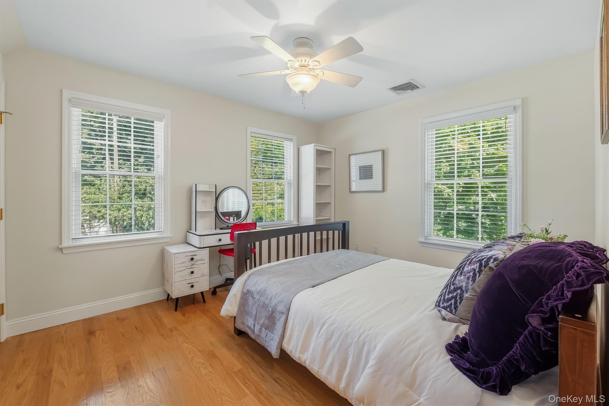87 Bolton Avenue thumbnail 28