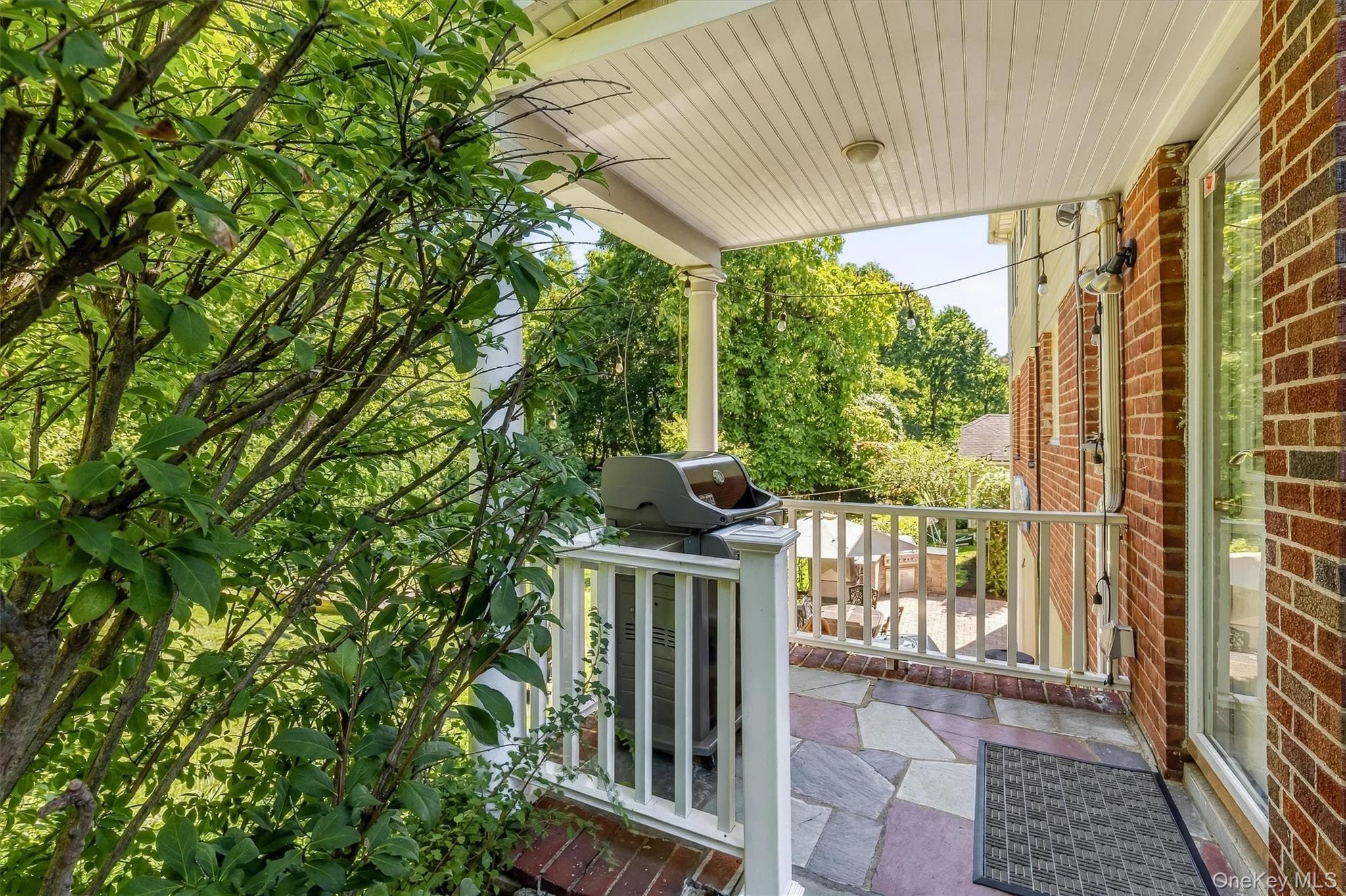 87 Bolton Avenue thumbnail 36