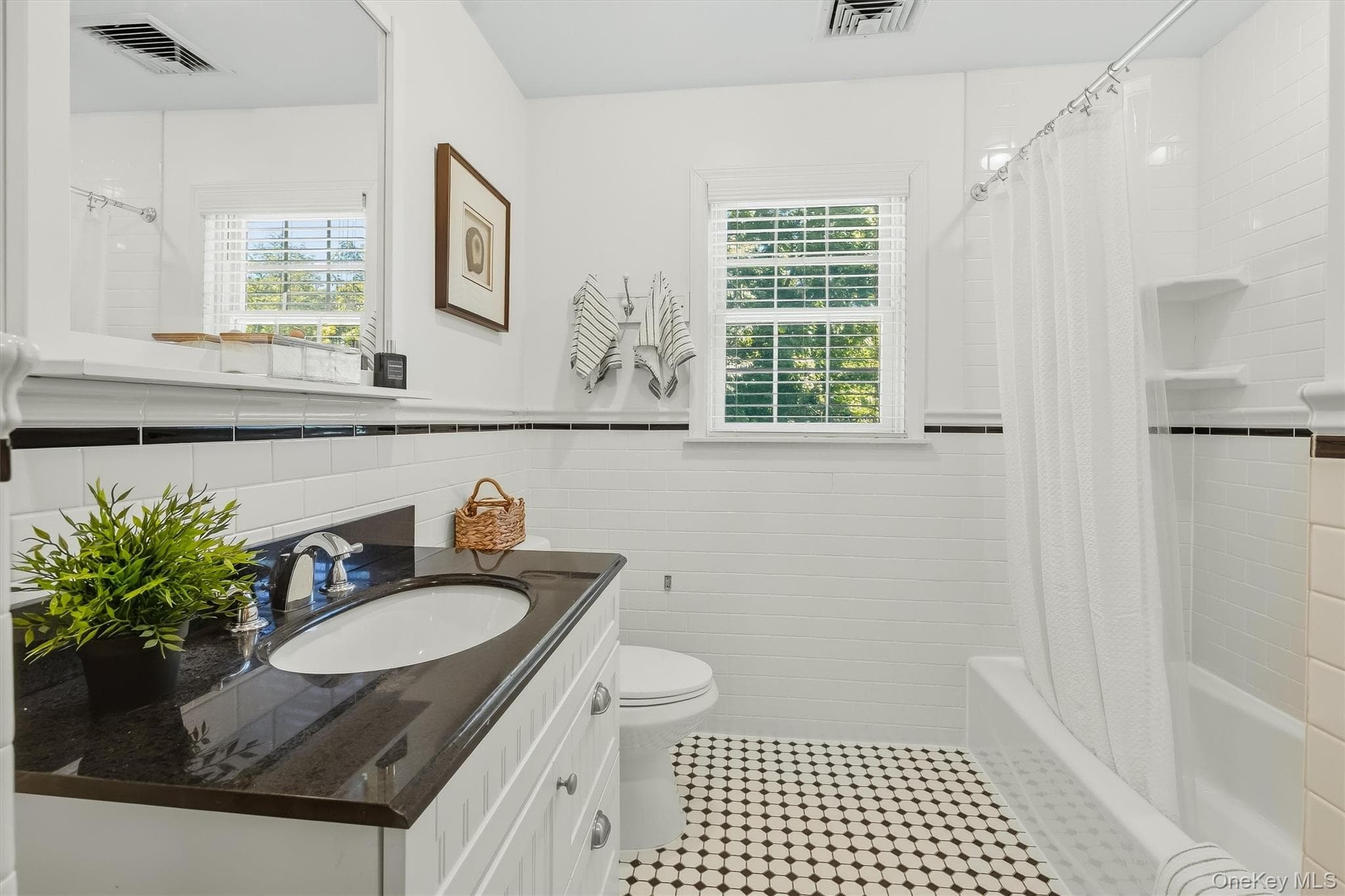 87 Bolton Avenue thumbnail 29