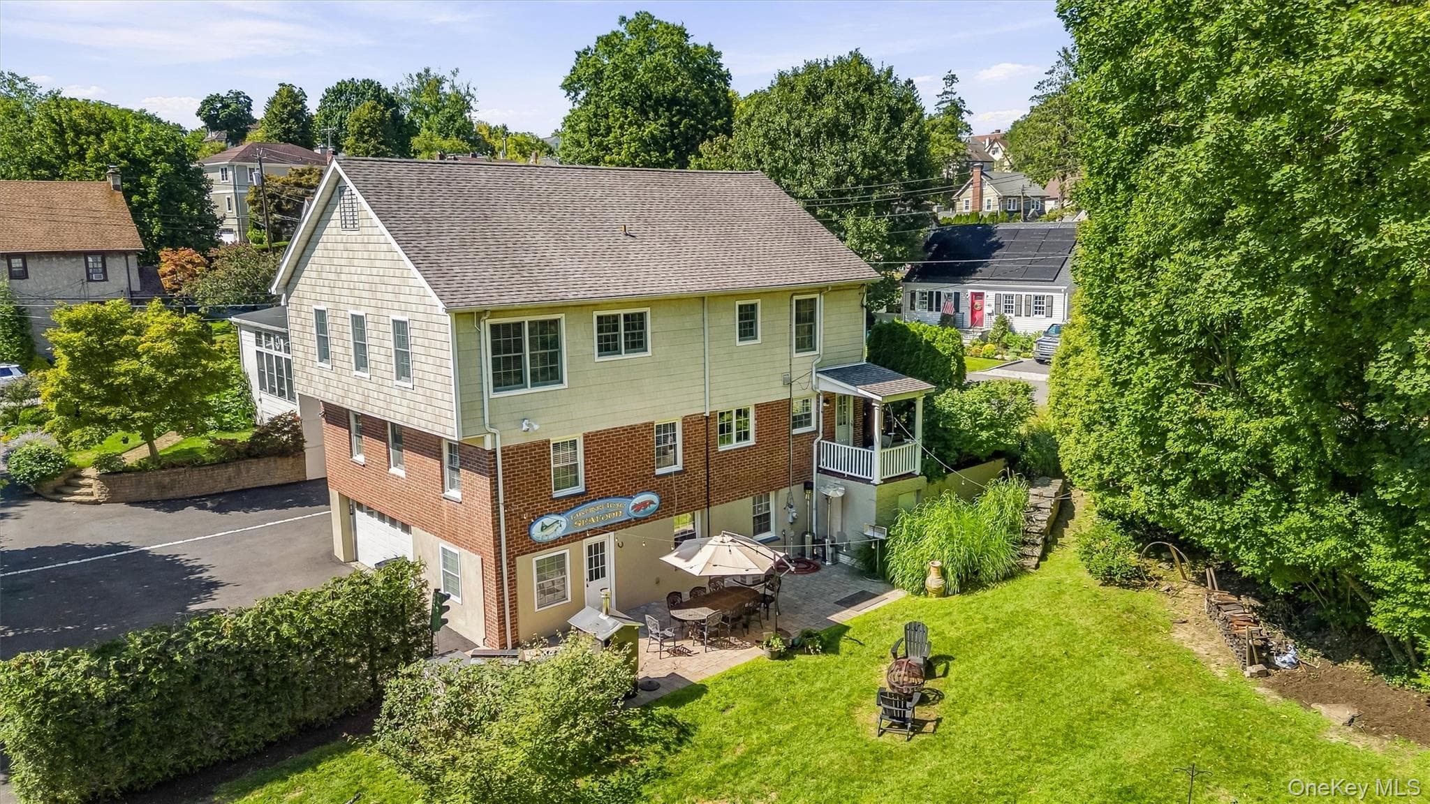 87 Bolton Avenue thumbnail 44