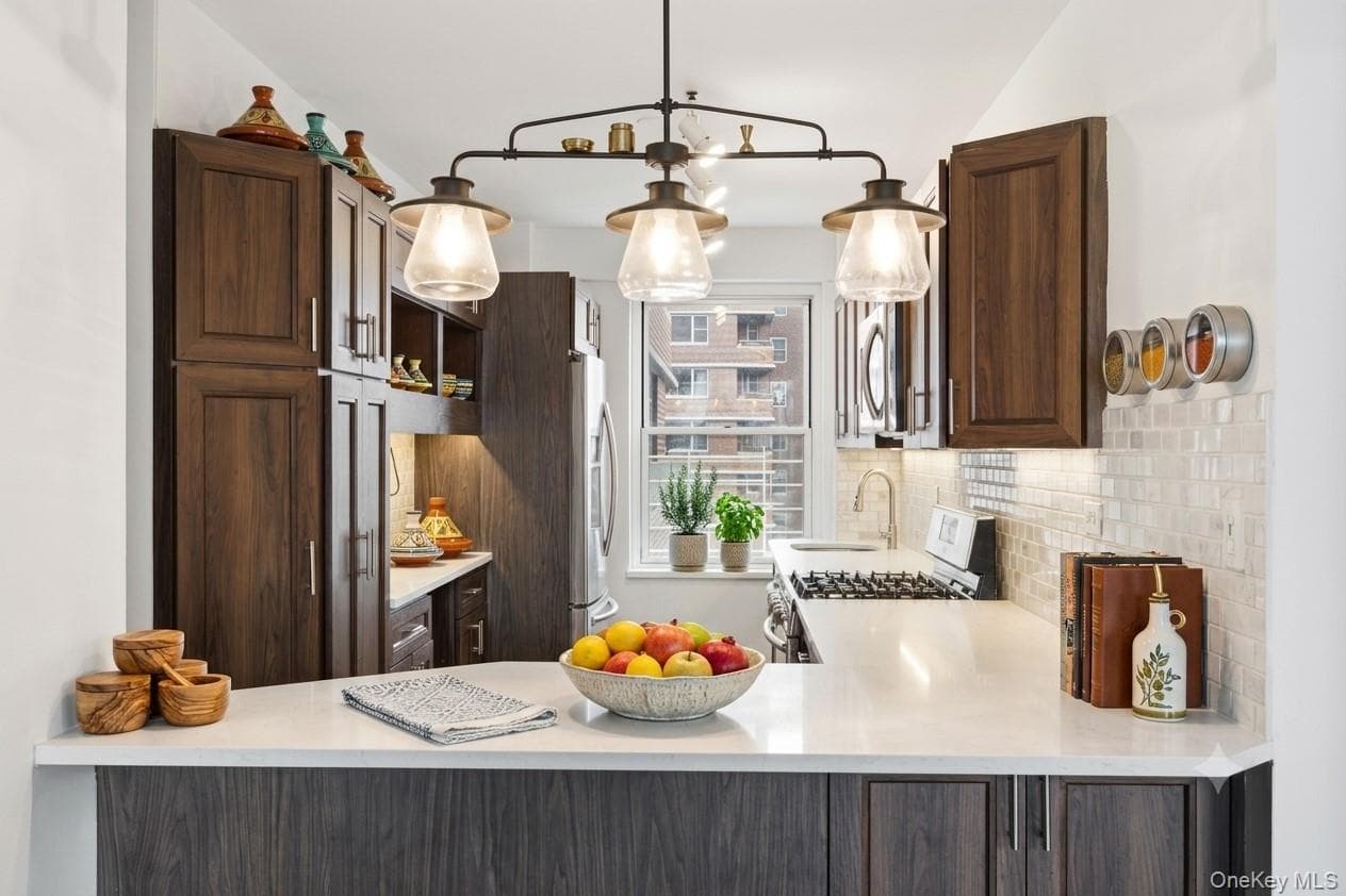 575 Grand Street Unit: E1505 thumbnail 7