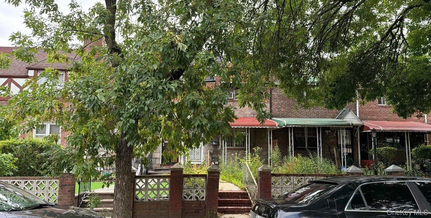 264 E 86th Street thumbnail 3