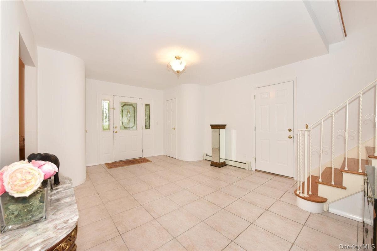 17 Greenvale Drive thumbnail 2