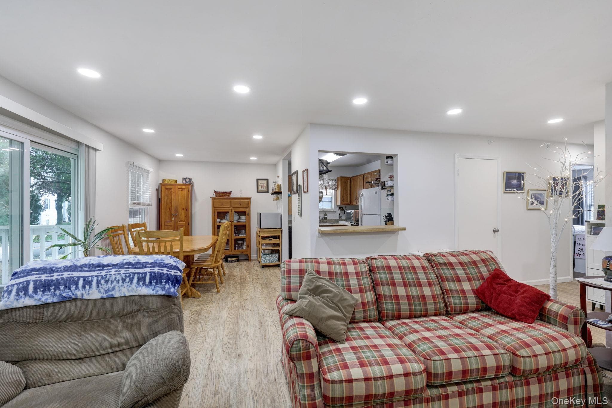 4 Lexington Hill Unit: 3 thumbnail 5