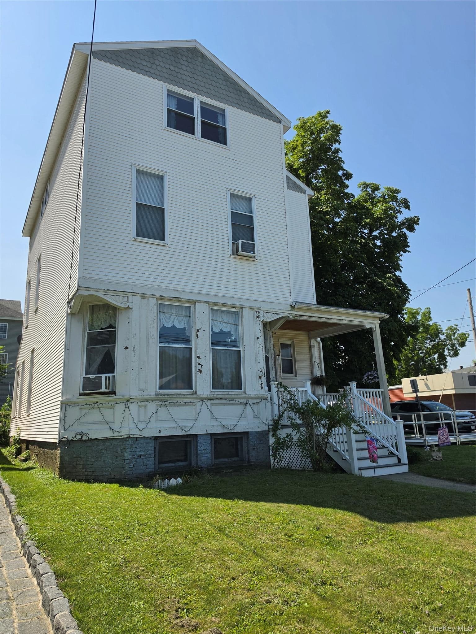 83 Green Street thumbnail 38