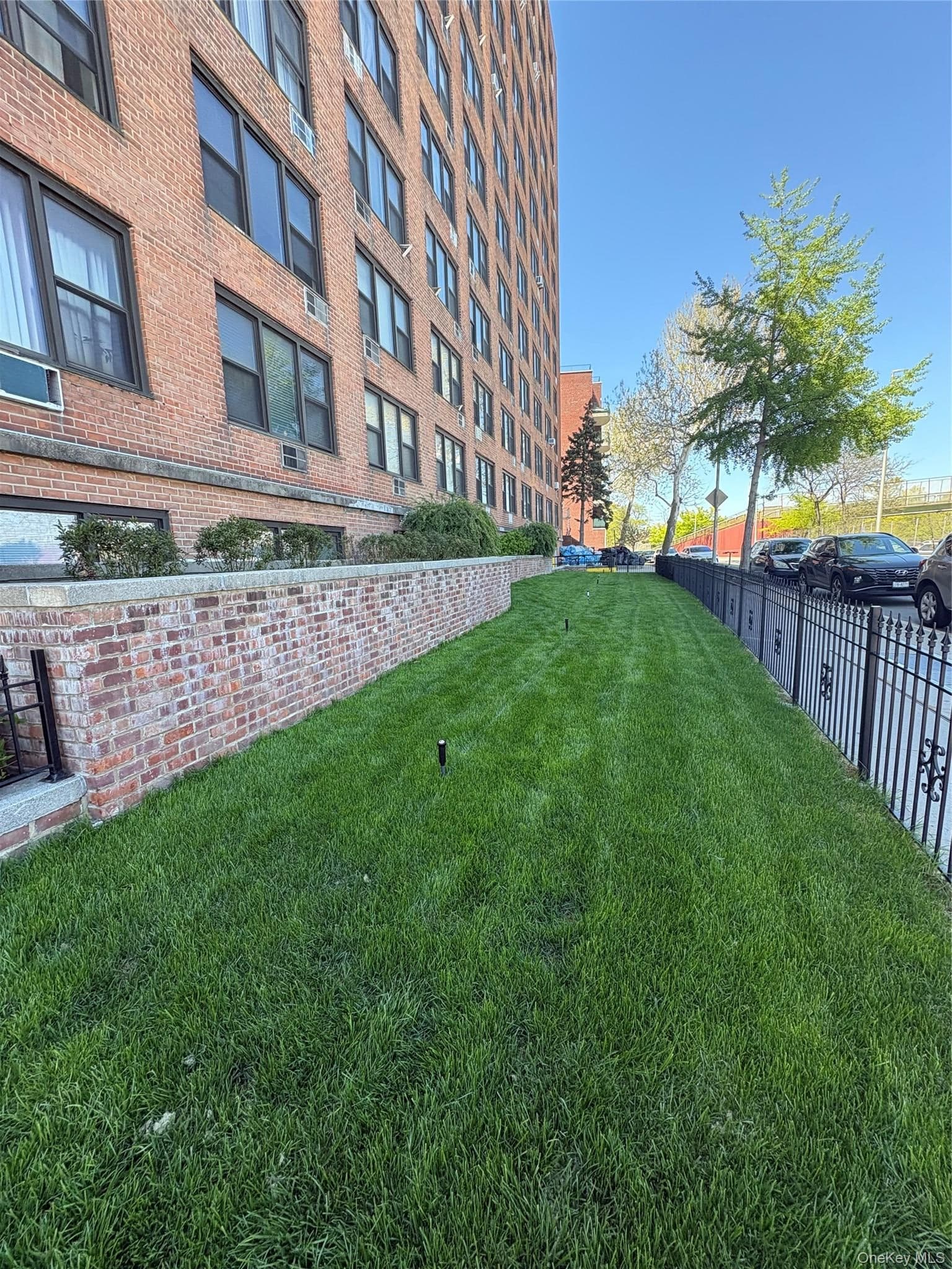 3121 Middletown Road Unit: 1G thumbnail 4