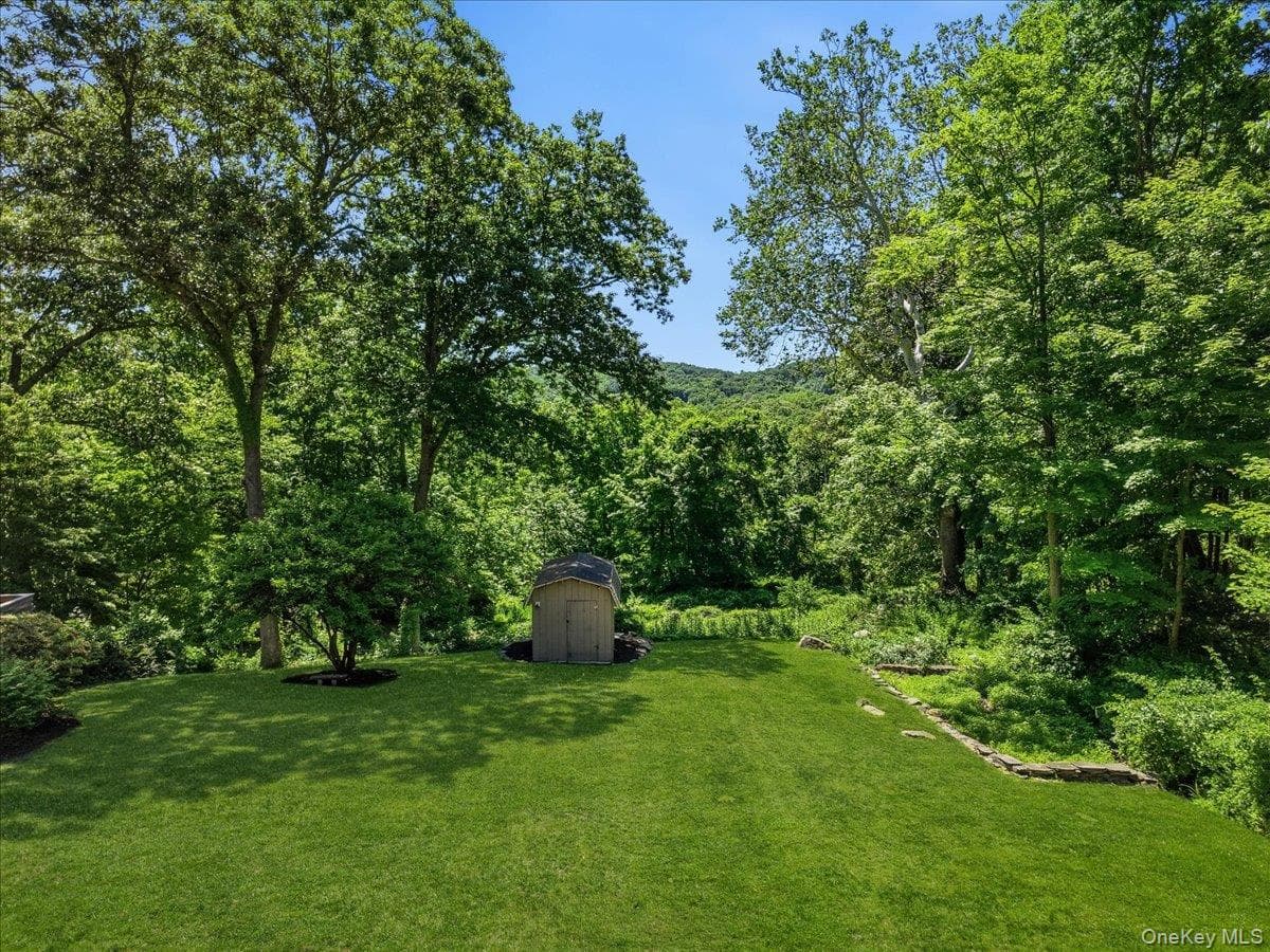 235 Boone Road thumbnail 30