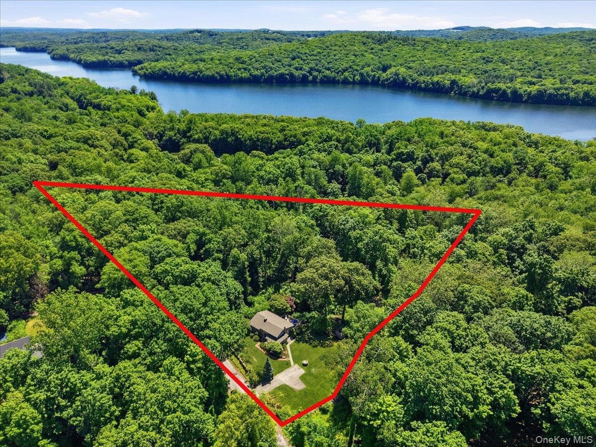 235 Boone Road thumbnail 32