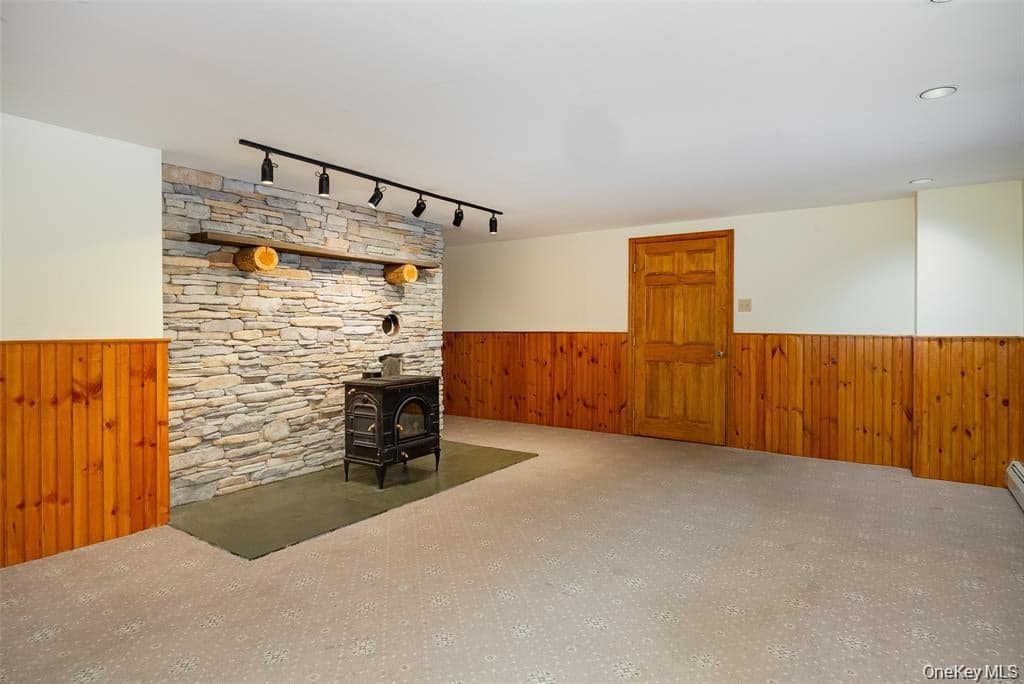 129 Clinton Corners Road thumbnail 25