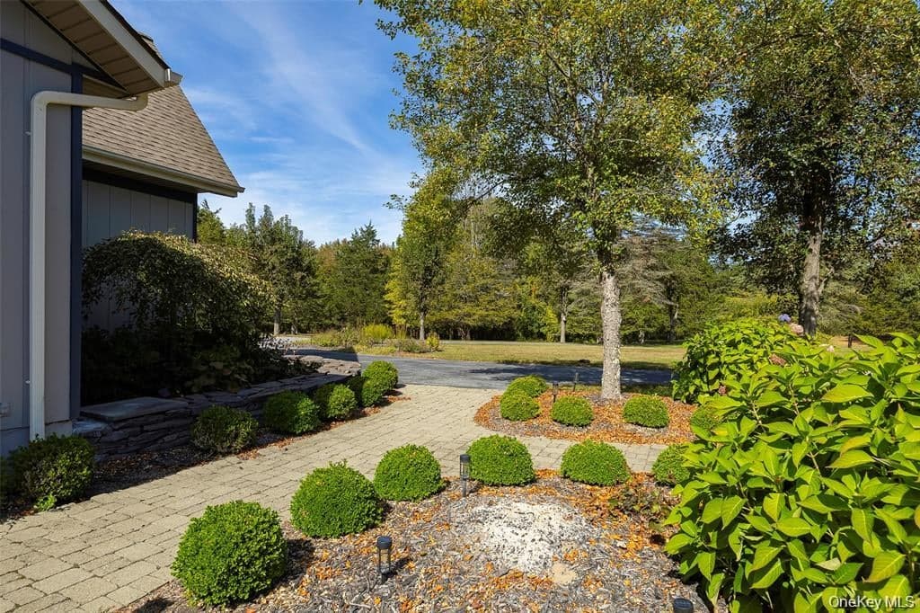 129 Clinton Corners Road thumbnail 40