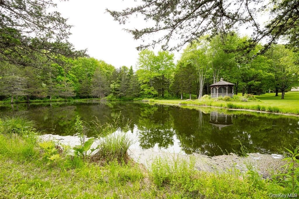 129 Clinton Corners Road thumbnail 37