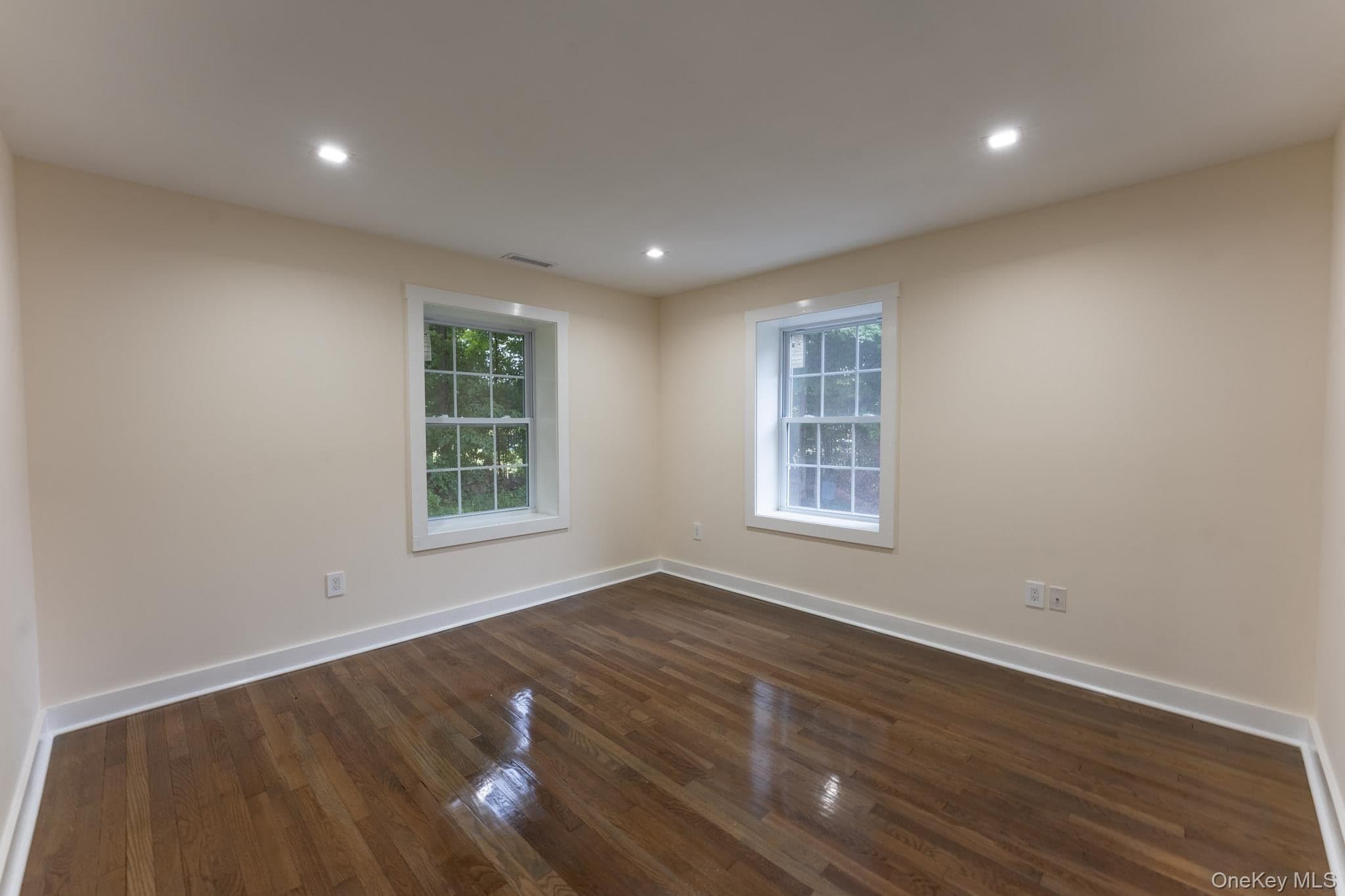 138 Myrtle Avenue thumbnail 26