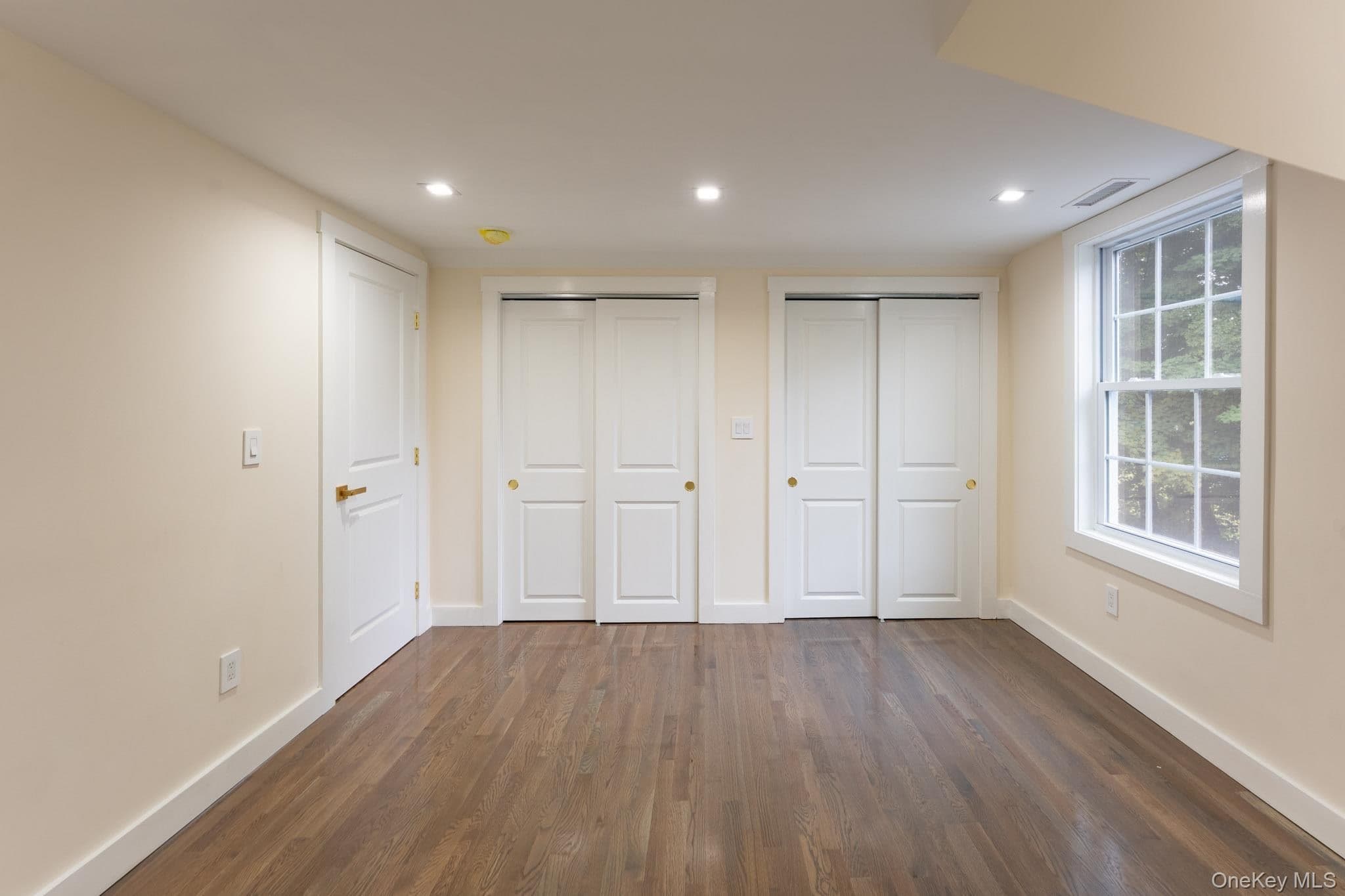 138 Myrtle Avenue thumbnail 47