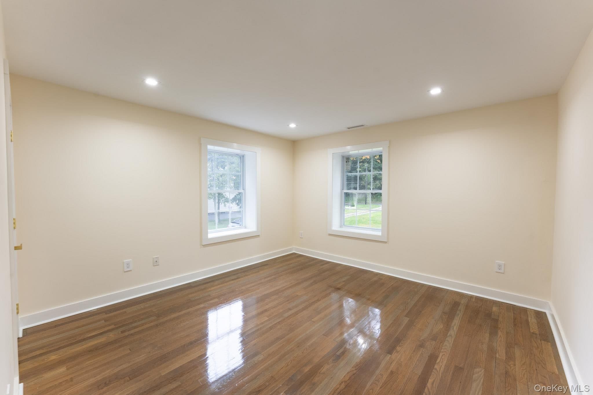 138 Myrtle Avenue thumbnail 30
