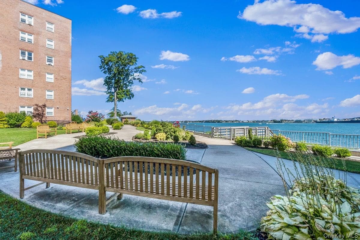 162-01 Powells Cove Boulevard Unit: 3N thumbnail 23