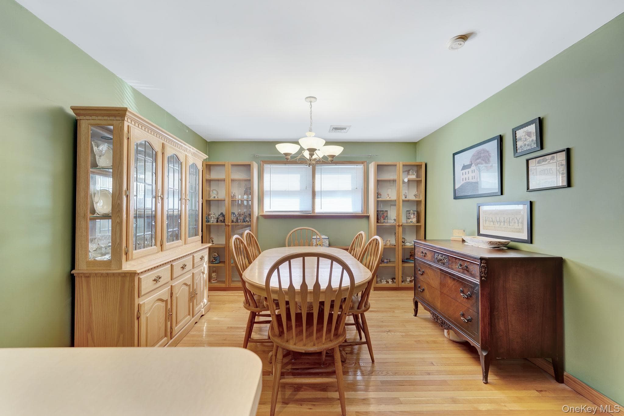 33 Mohawk Drive thumbnail 8