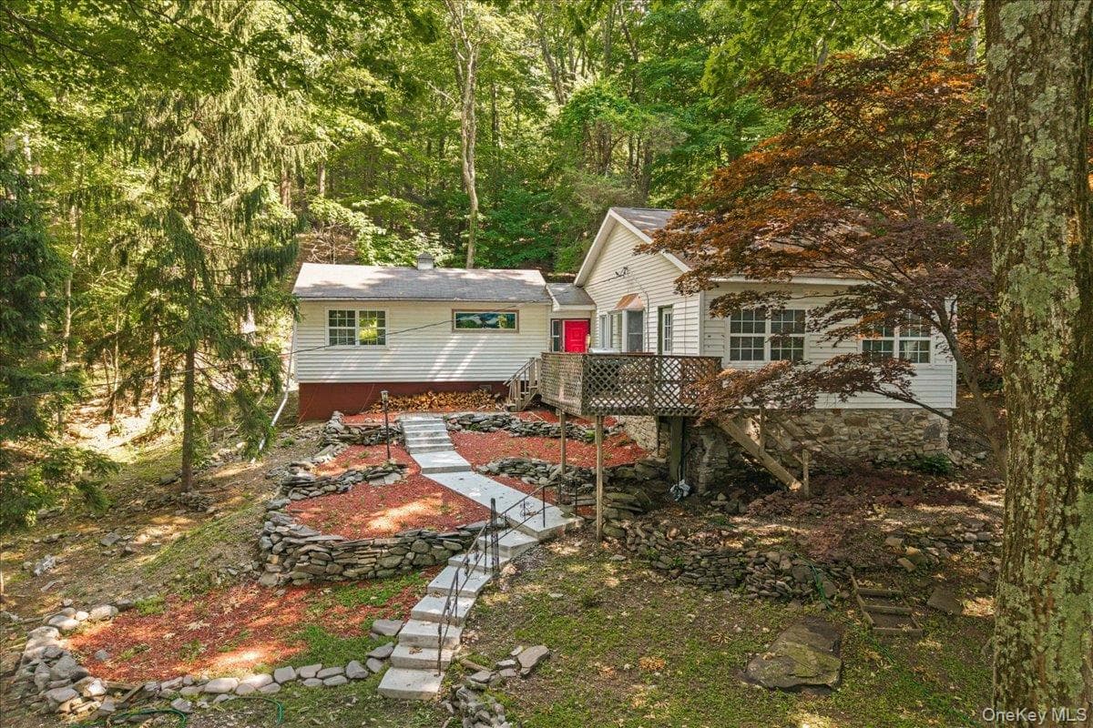 12 Cascade Trail, Monroe