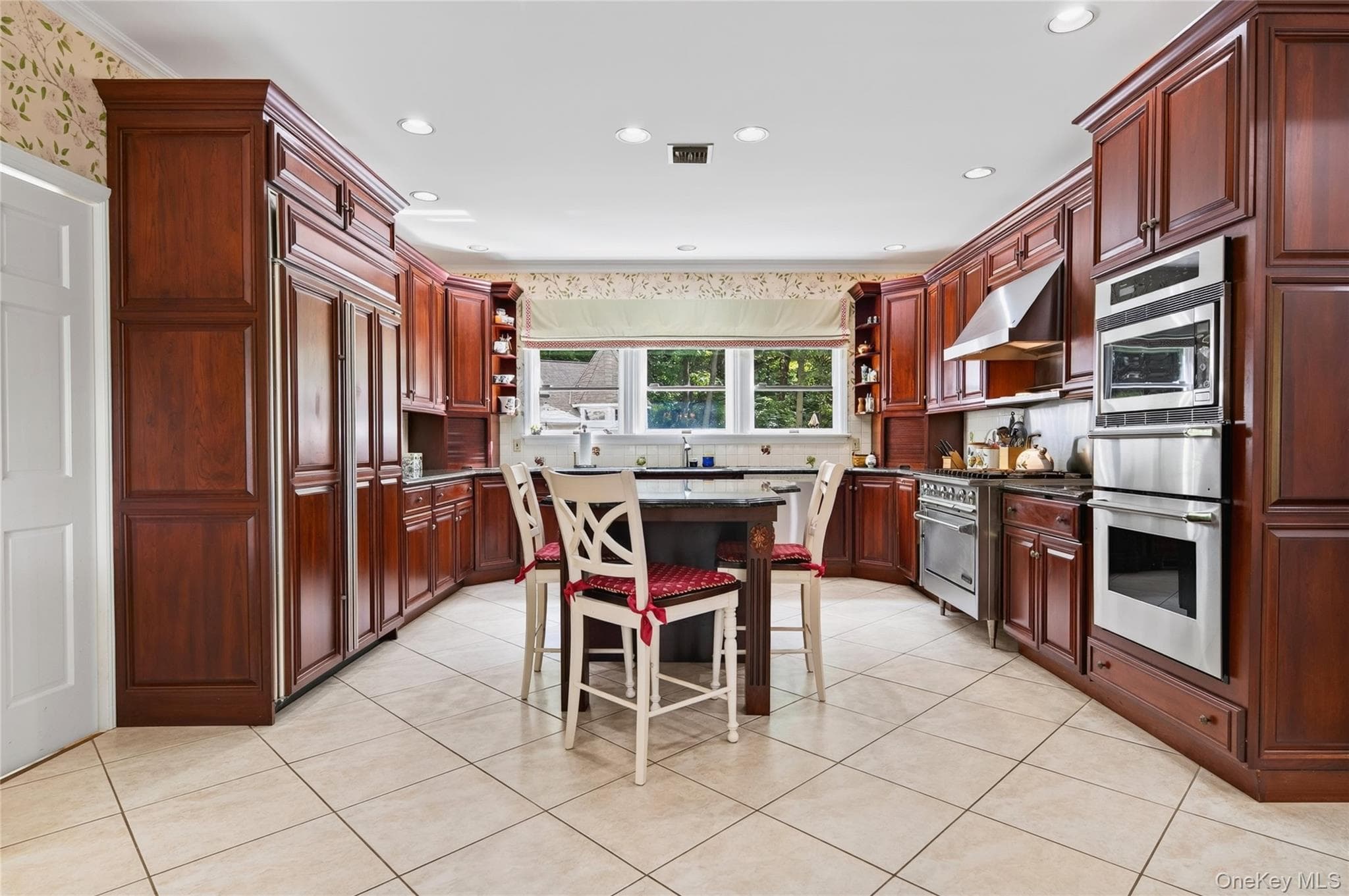 136 Cove Neck Road thumbnail 6