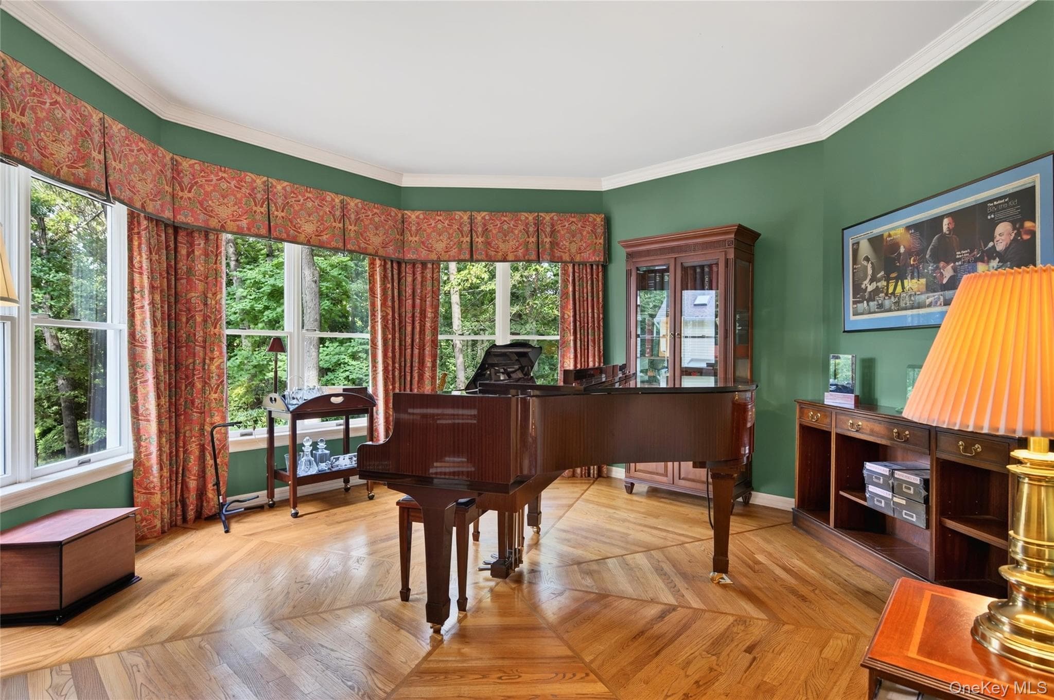 136 Cove Neck Road thumbnail 3