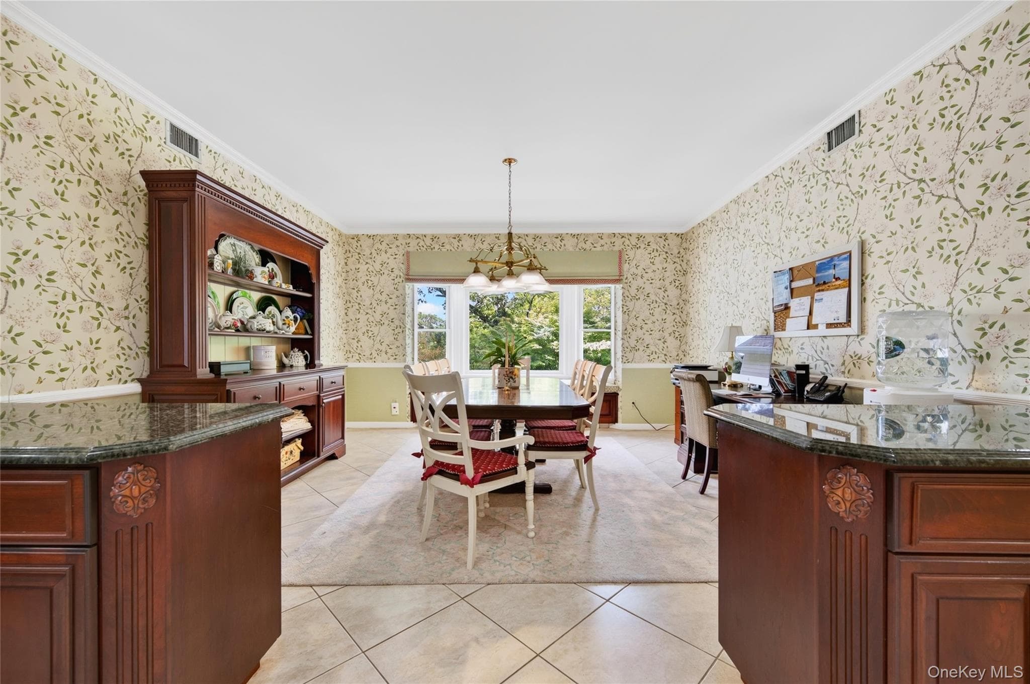 136 Cove Neck Road thumbnail 7