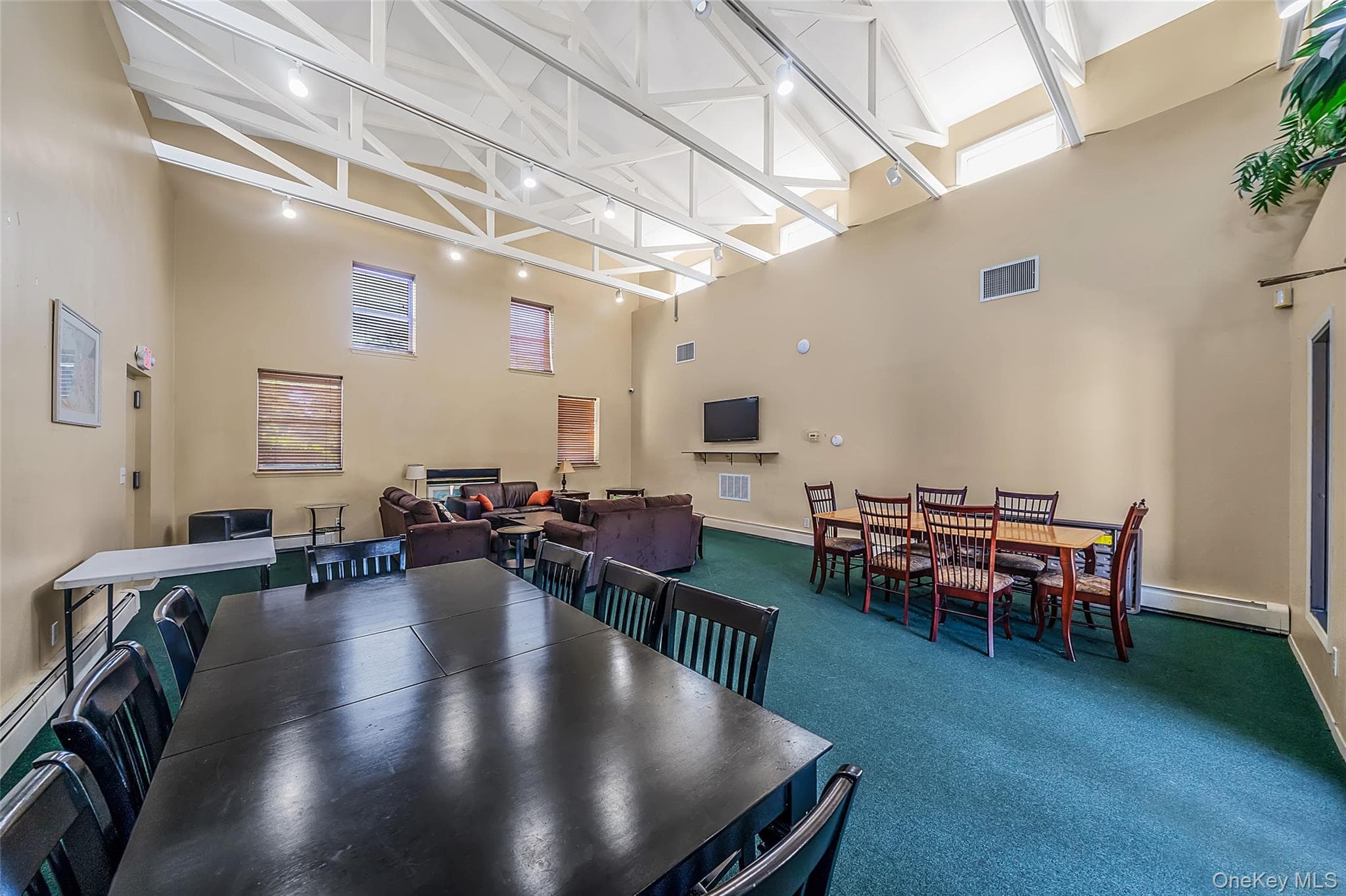 2397 Union Blvd Blvd Unit: 8a thumbnail 22