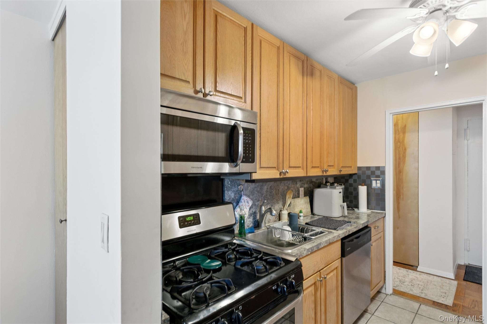 420 Shore Road Unit: 5E thumbnail 13