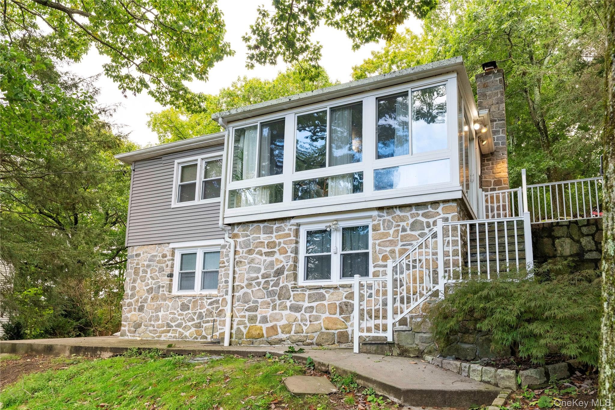 718 Hill Drive thumbnail 3