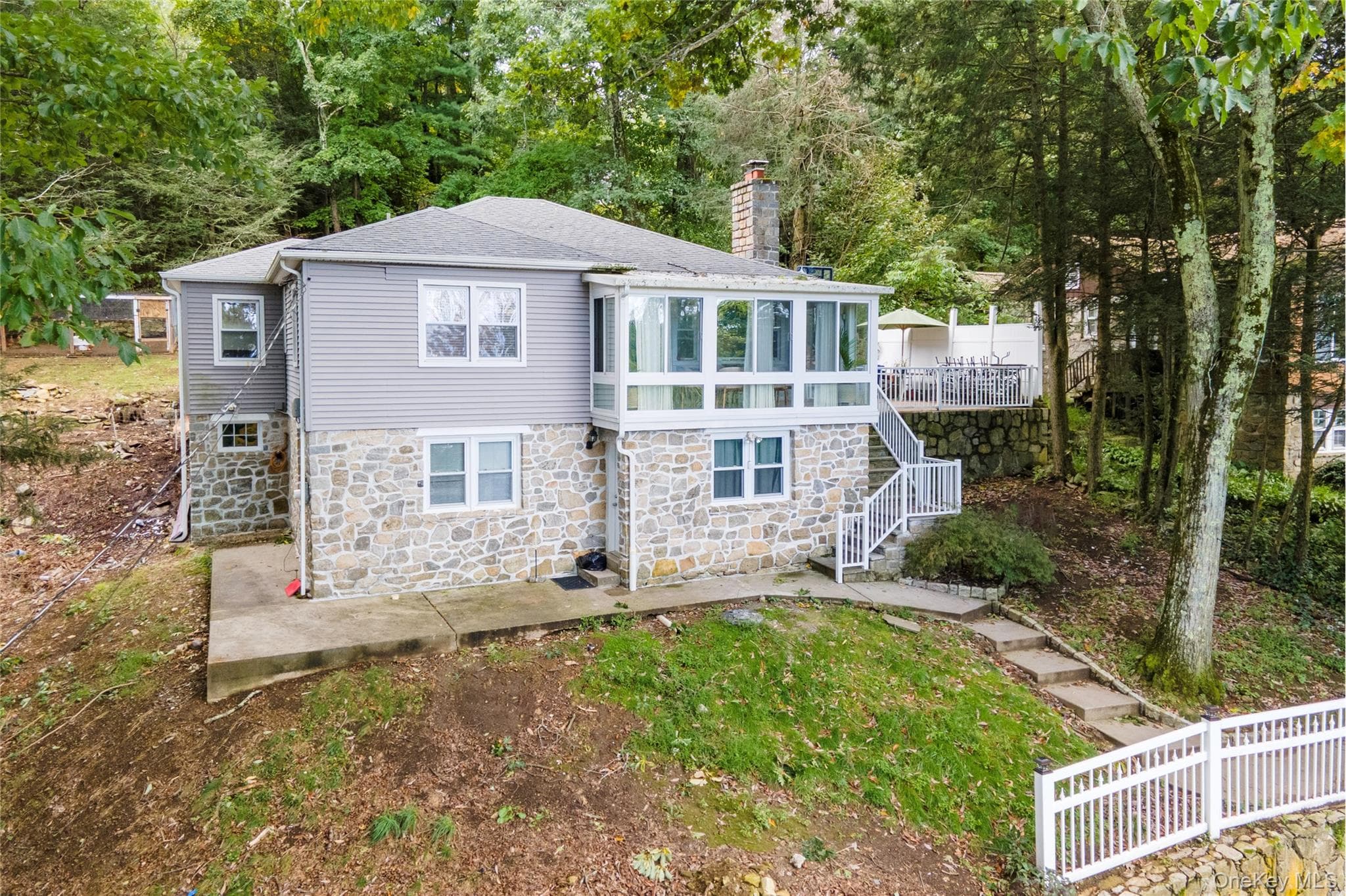 718 Hill Drive thumbnail 2