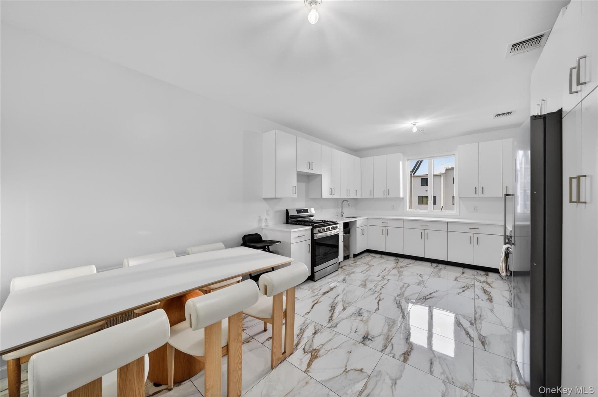 3 Melitz St Unit: 201 thumbnail 16