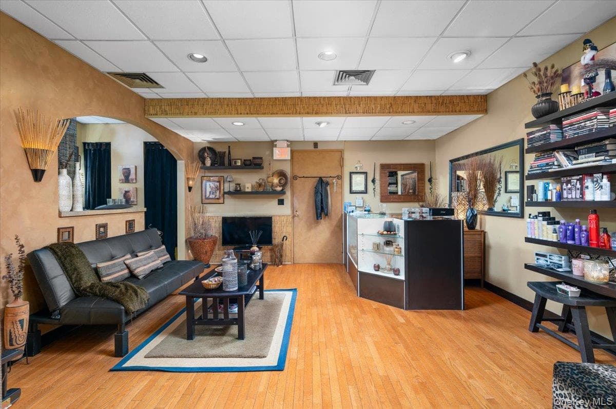 388 Westchester Avenue Unit: 1E thumbnail 6