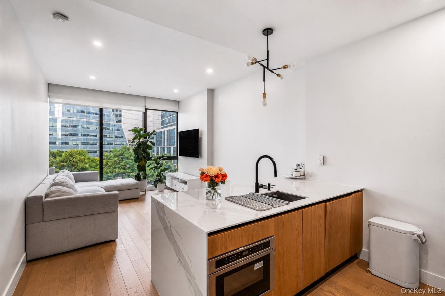 4507 Court Square Unit: 4B thumbnail 2