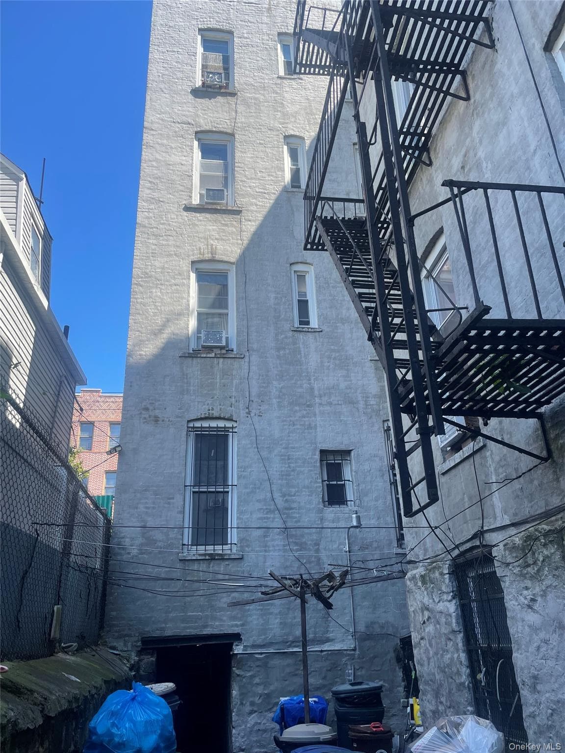 380 Crescent Street thumbnail 9