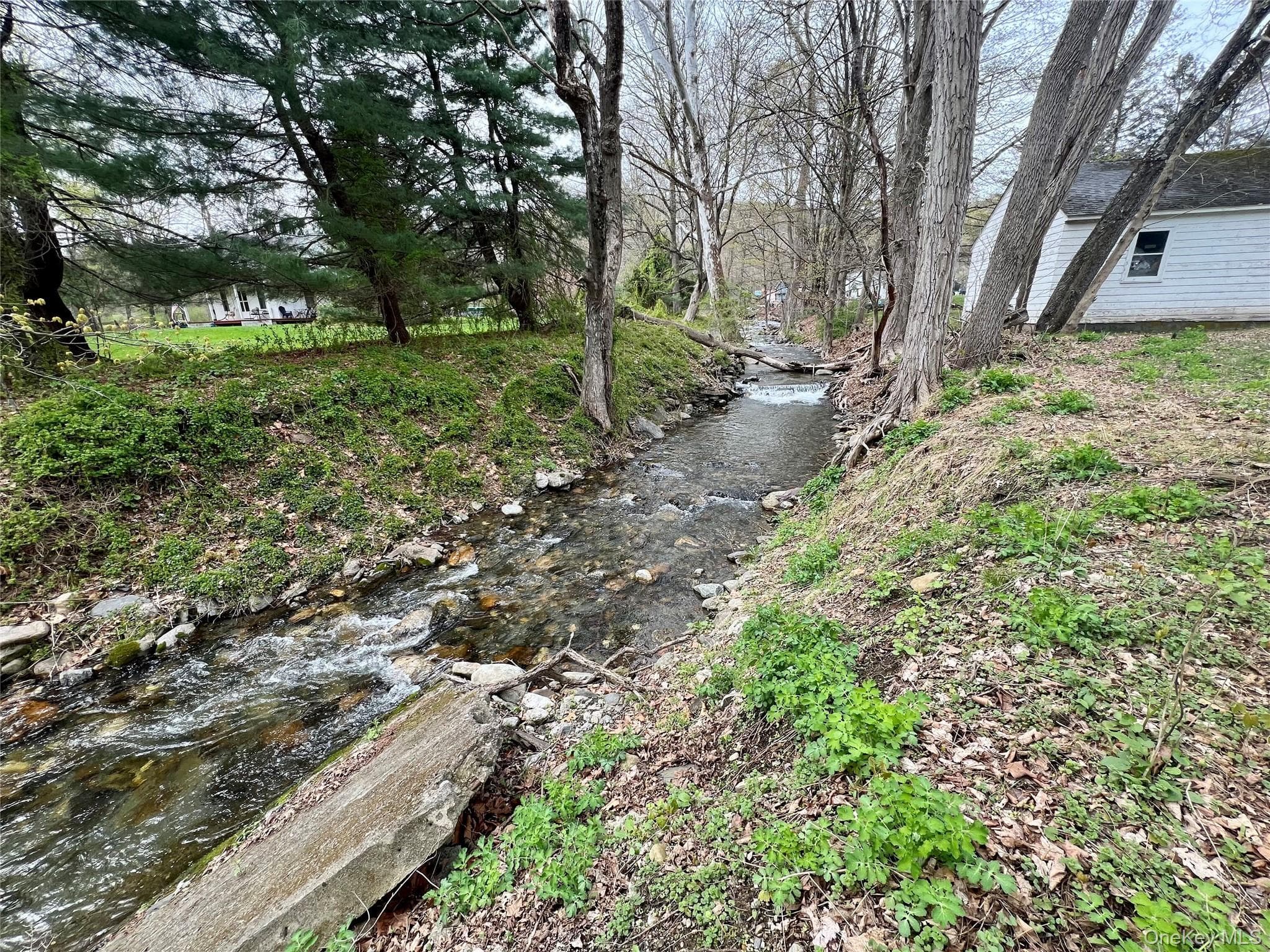 37 Glen Avenue thumbnail 2