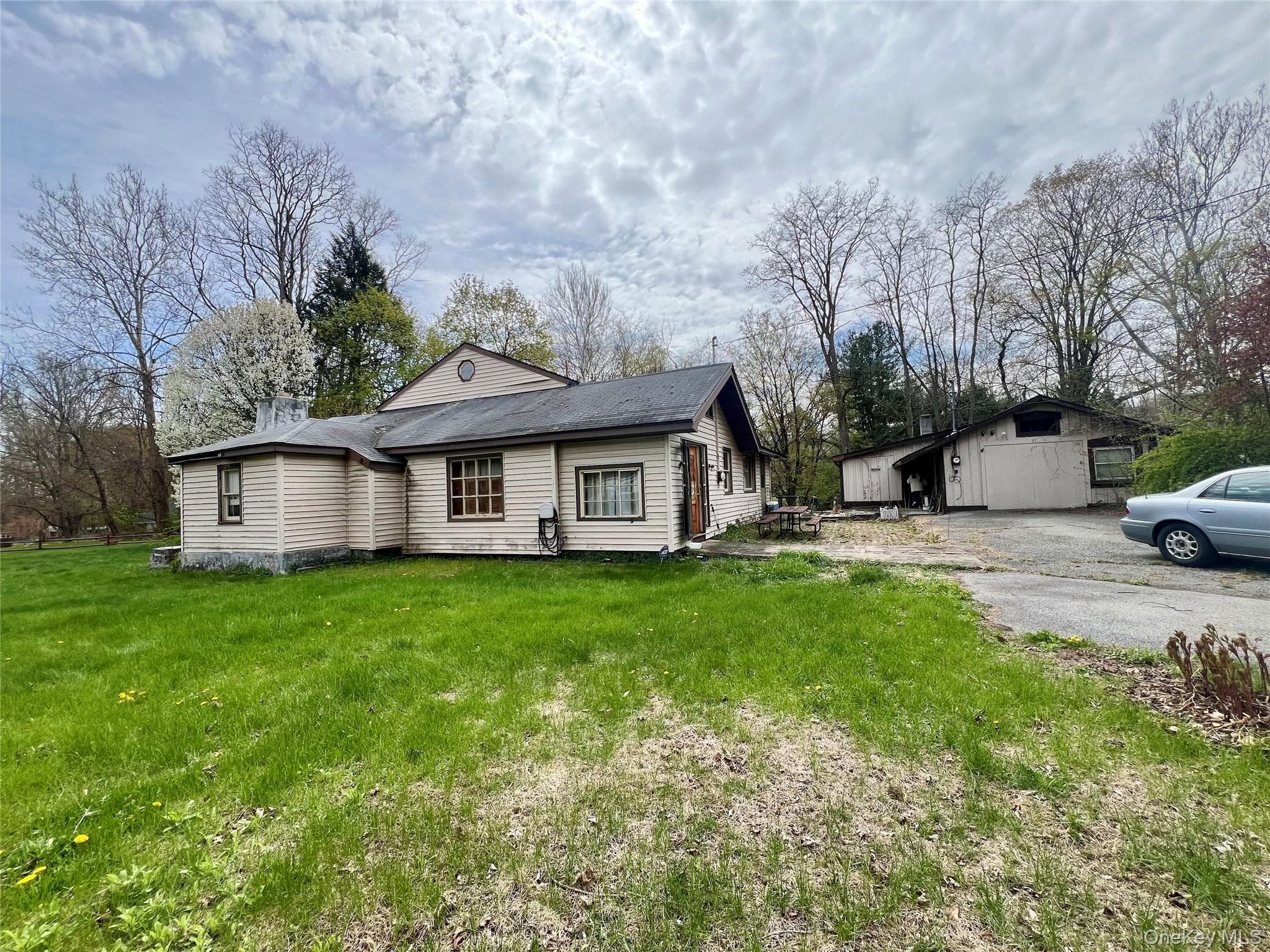 37 Glen Avenue photo 1