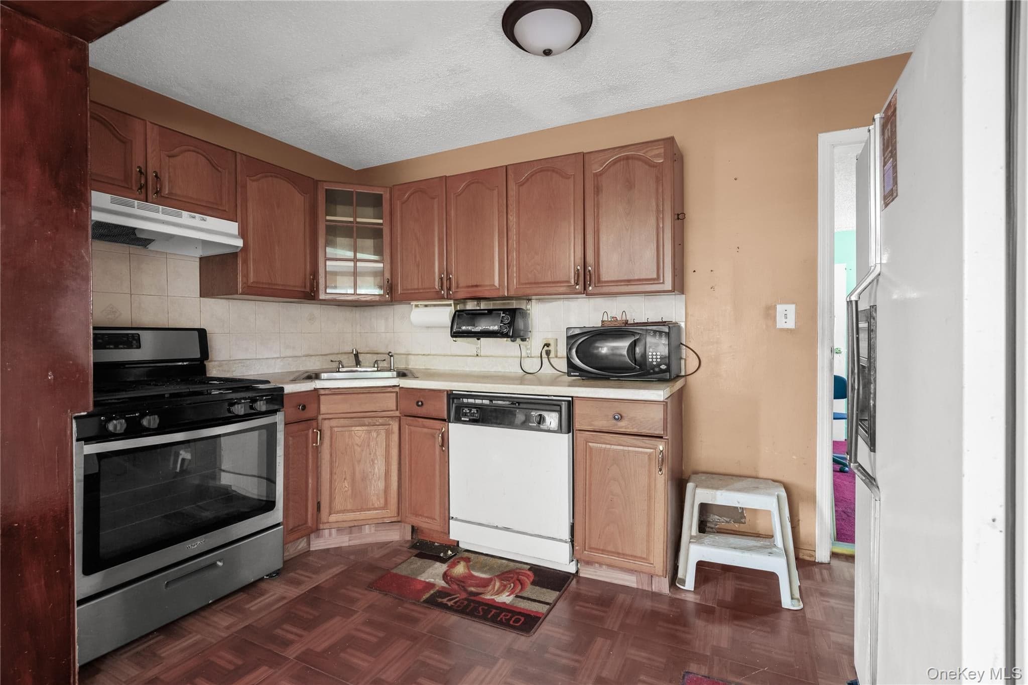 231-08 Mentone Avenue thumbnail 13