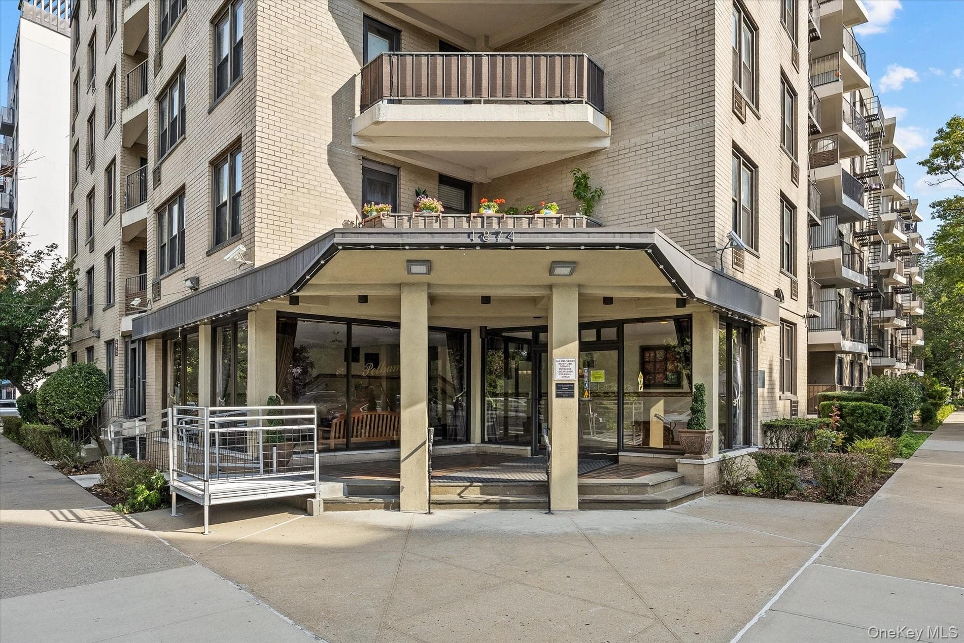 1874 Pelham Parkway Unit: 2R thumbnail 25